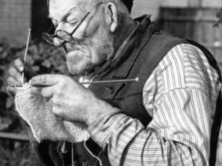 knitting_old_man1